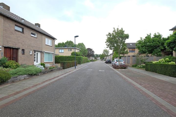 Bekijk foto 27 van Onderkampstraat 11