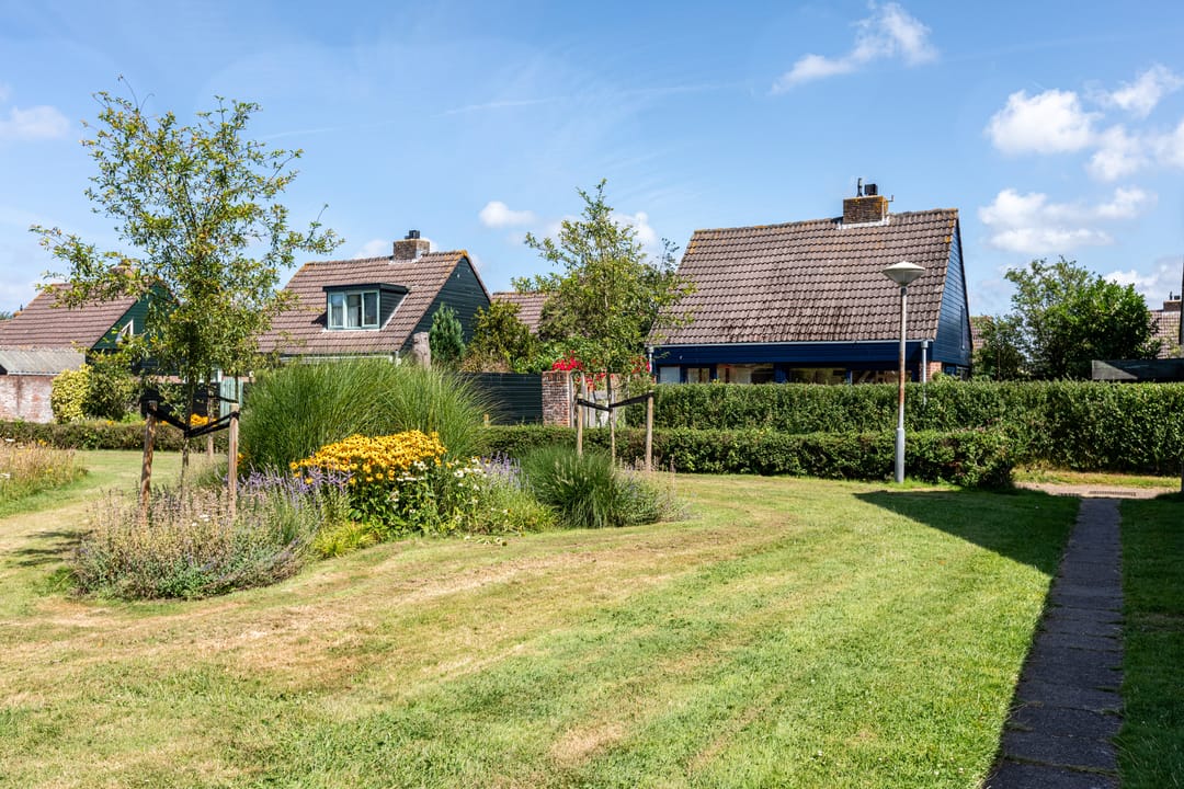 Photo 1 of Duinschooten 12-42