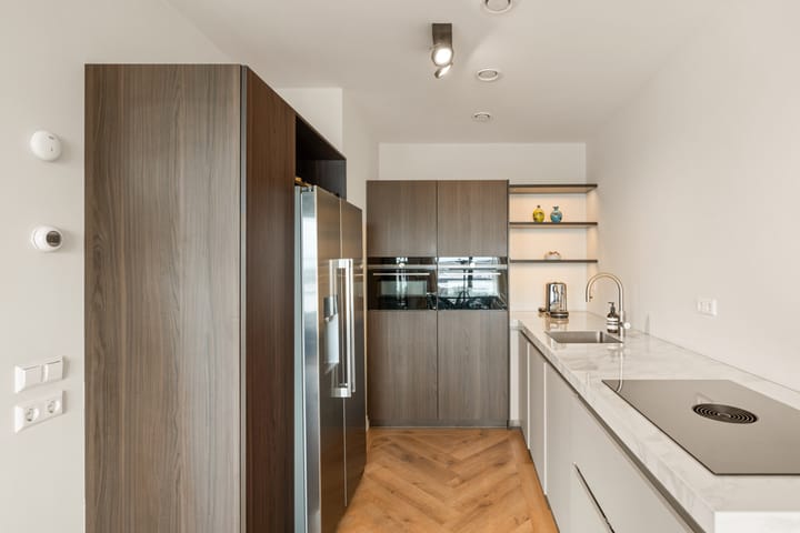 Photo 14 of Hellingstraat 220