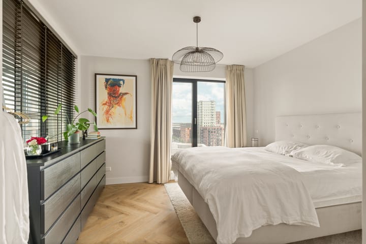 Photo 20 of Hellingstraat 220