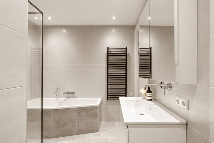 Photo 21 of Hellingstraat 220