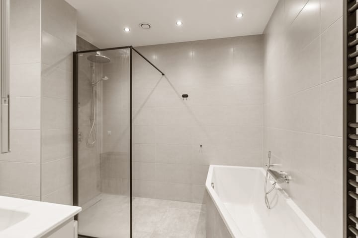 Photo 22 of Hellingstraat 220