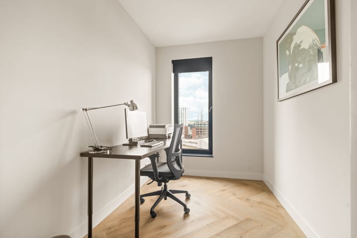 Photo 27 of Hellingstraat 220