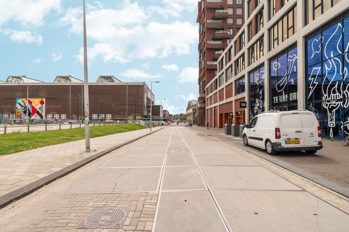 Photo 38 of Hellingstraat 220