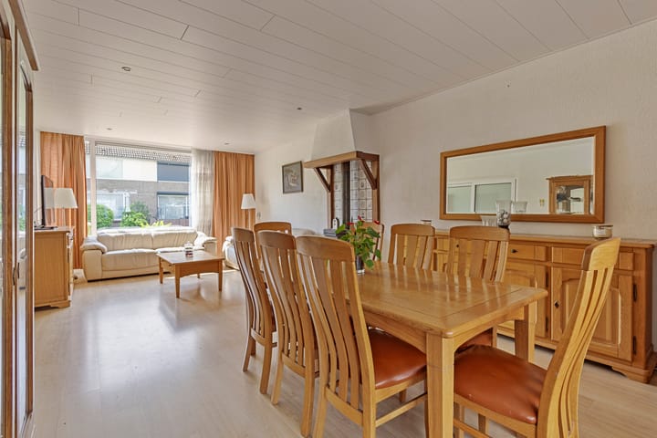 Foto 2 van Van Ruysdaelstraat 12