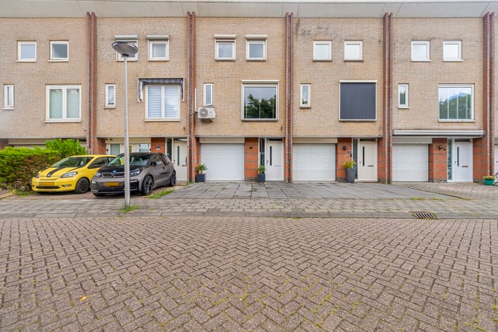 Bekijk foto 1 van Simone de Beauvoirstraat 85