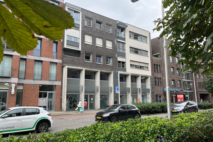 Piusplein 46, Tilburg