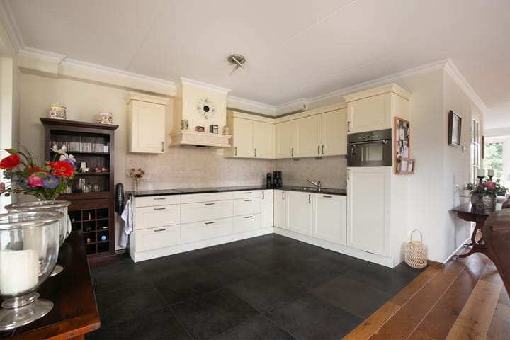 Foto 9 van Markgravenweg 32