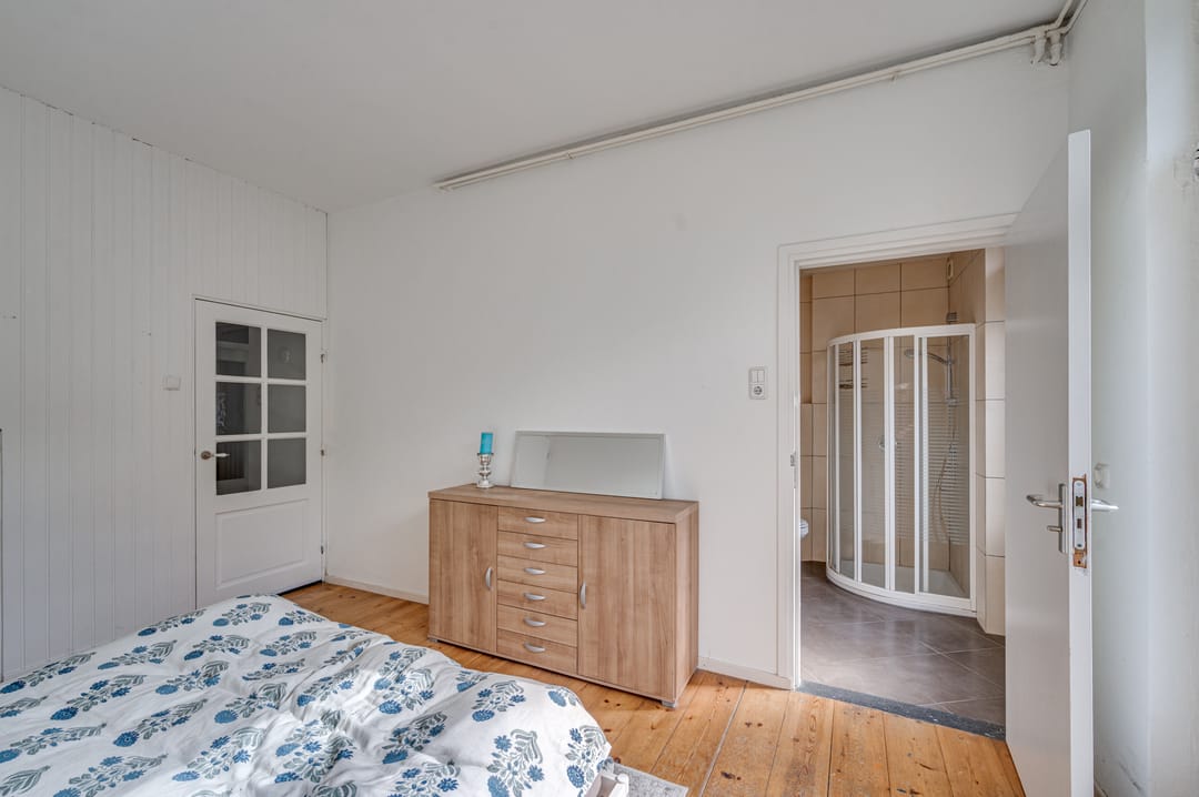 Photo 13 of Victor de Stuersstraat 2