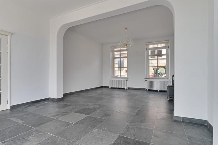 Photo 11 of Brouwerijstraat 9