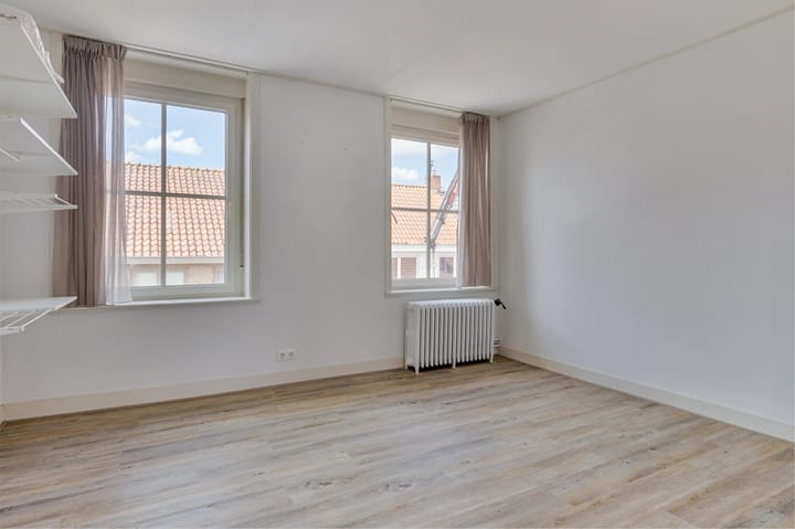 Photo 39 of Brouwerijstraat 9