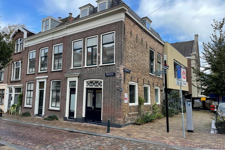 Nieuwstraat 82