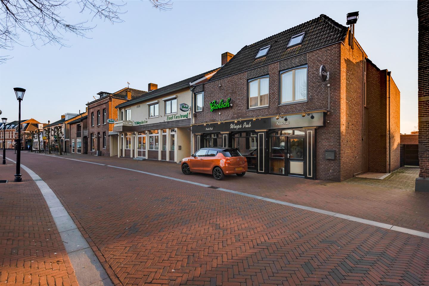 Bekijk foto 1 van Kerkstraat 61