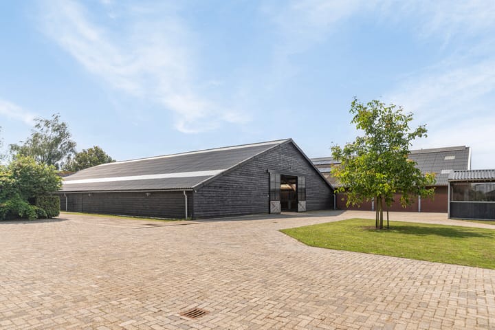 Photo 4 of Wierkstraat 8