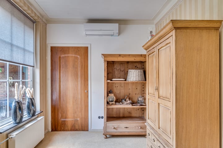 Photo 15 of Paulus Potterstraat 12