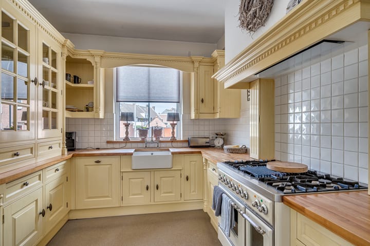 Photo 21 of Paulus Potterstraat 12