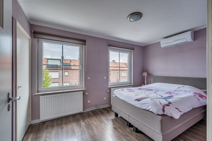 Photo 28 of Paulus Potterstraat 12