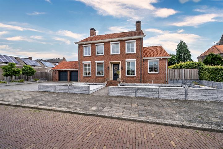 View photo 59 of Paulus Potterstraat 12