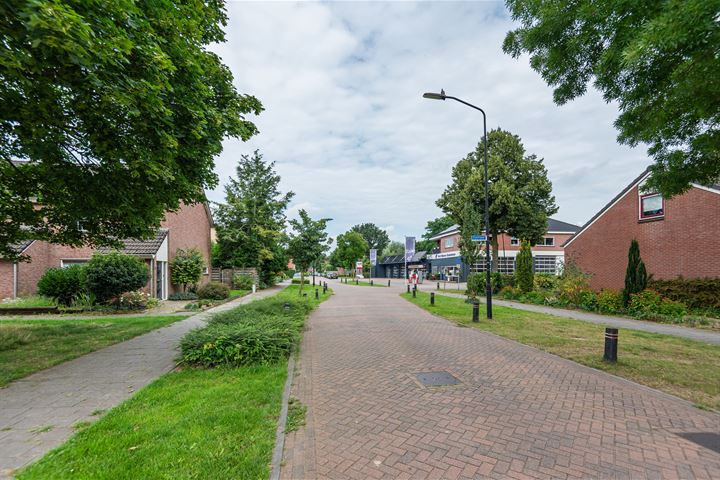 Bekijk foto 46 van Vijverpad 10