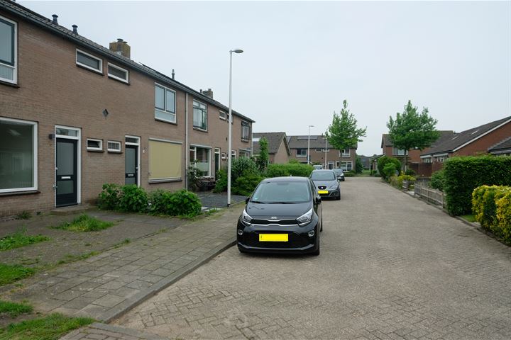 Bekijk foto 15 van Van Brederodestraat 33