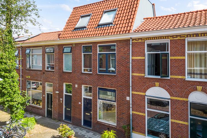 Bekijk foto 1 van Lombokstraat 18