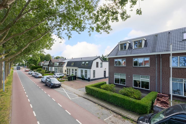 View photo 3 of Hoofdweg 1788