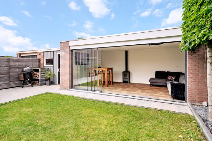 Foto 3 van Bernoullistraat 4