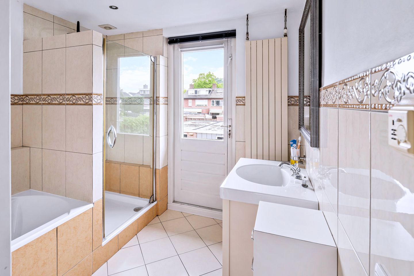 Foto 25 van Bernoullistraat 4