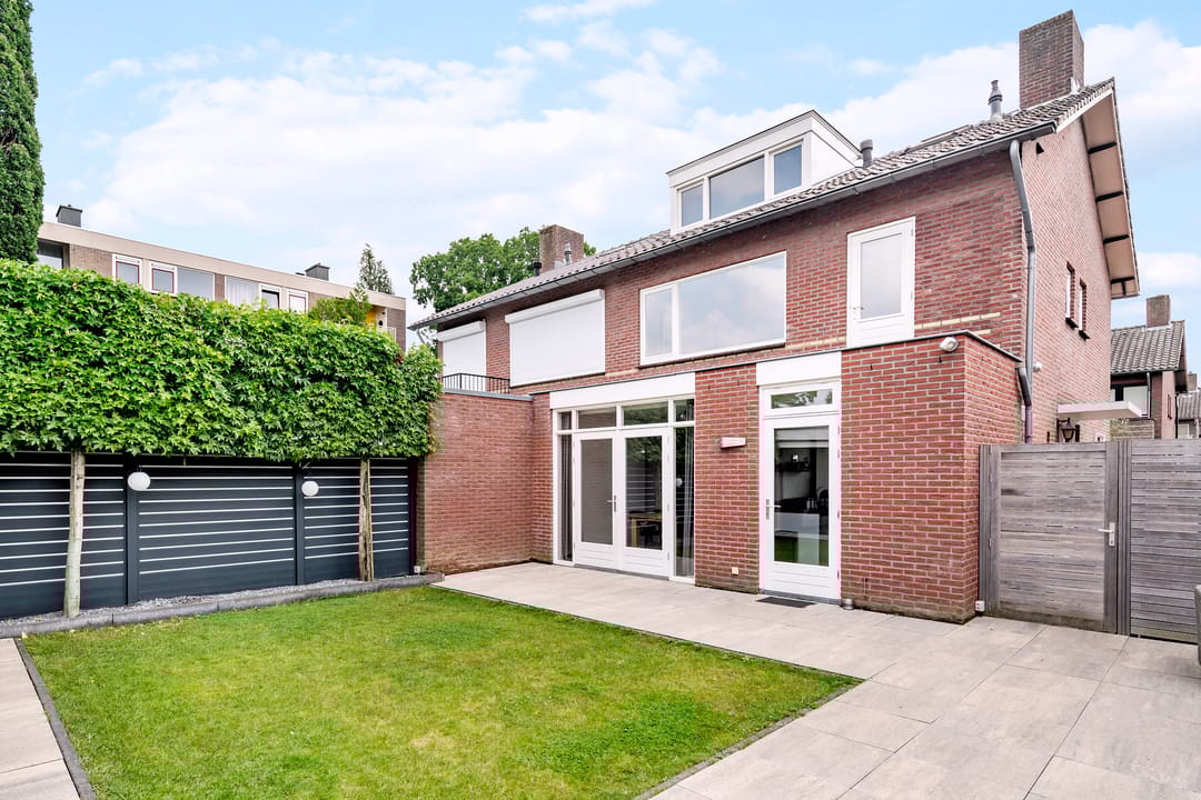 Foto 1 van Bernoullistraat 4