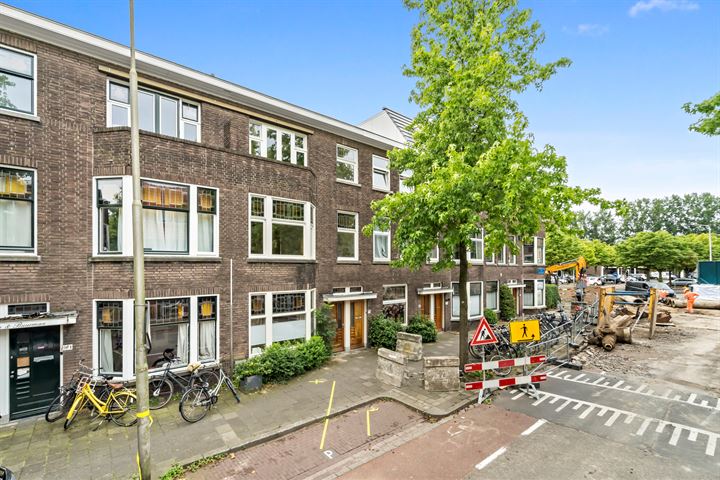 Bekijk foto 2 van Hugo de Grootstraat 165