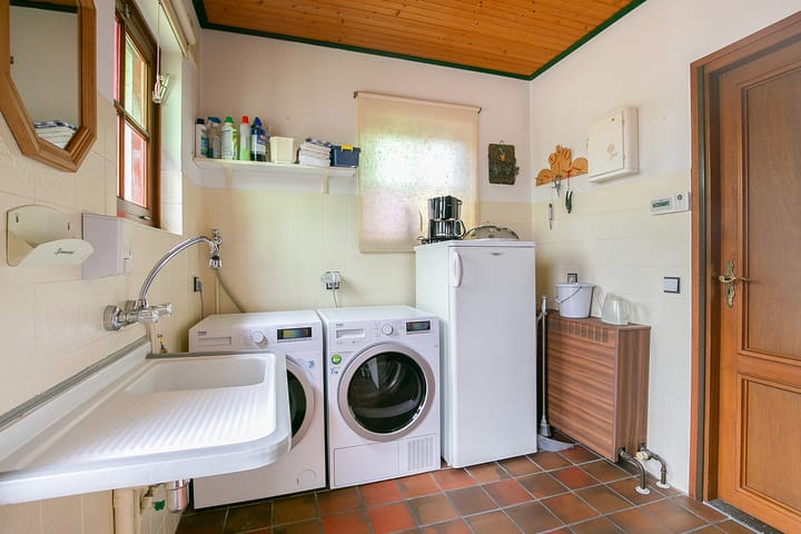 Foto 27 van Castelostraat 32