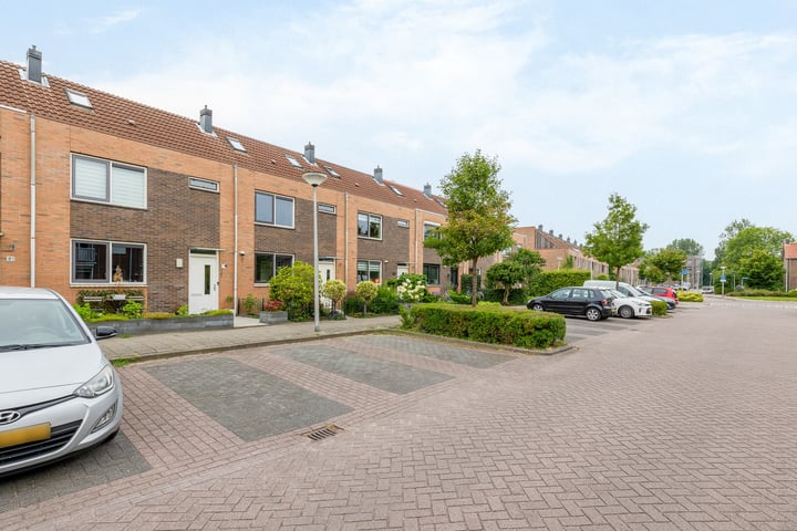 Bekijk foto 9 van Lupinestraat 85