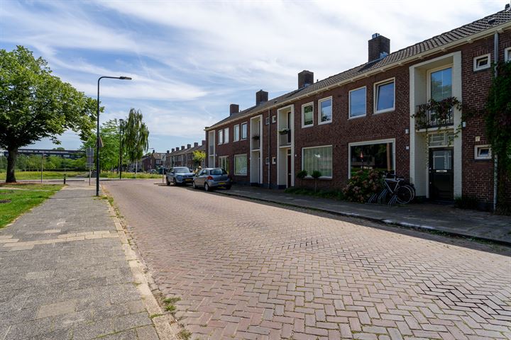 Bekijk foto 35 van Archimedesstraat 9