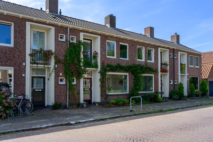 Bekijk foto 37 van Archimedesstraat 9