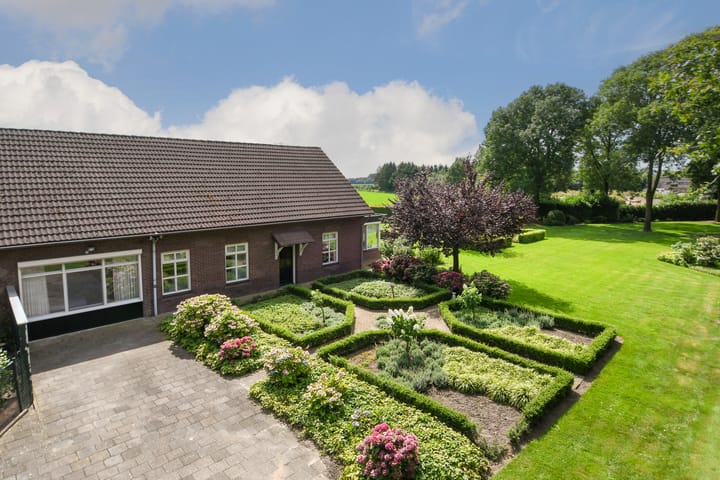 Foto 3 van Vrijkebomenweg 2