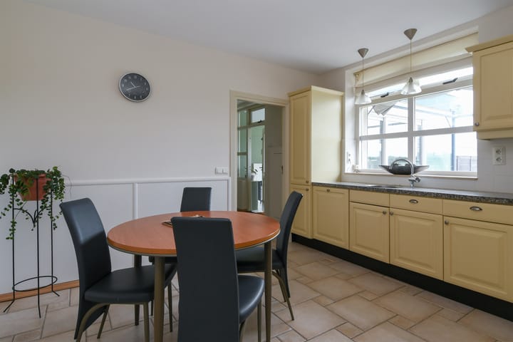 Foto 10 van Vrijkebomenweg 2