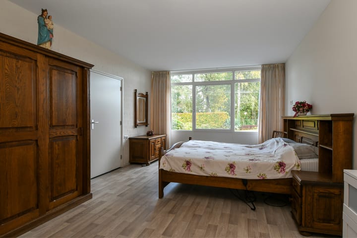 Foto 15 van Vrijkebomenweg 2