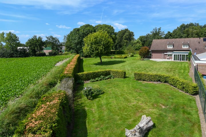 Foto 25 van Vrijkebomenweg 2