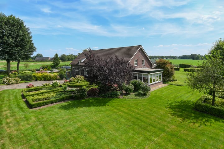 Foto 39 van Vrijkebomenweg 2