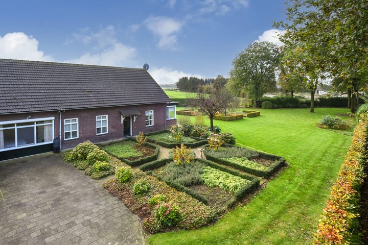 Foto 42 van Vrijkebomenweg 2