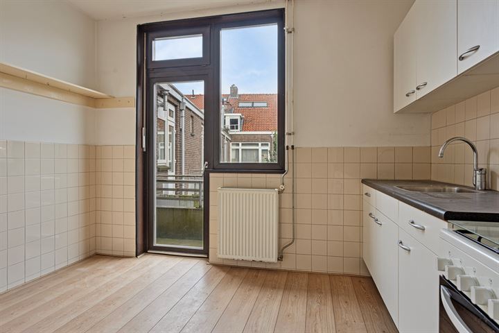 View photo 11 of Prins Hendrikstraat 12-D