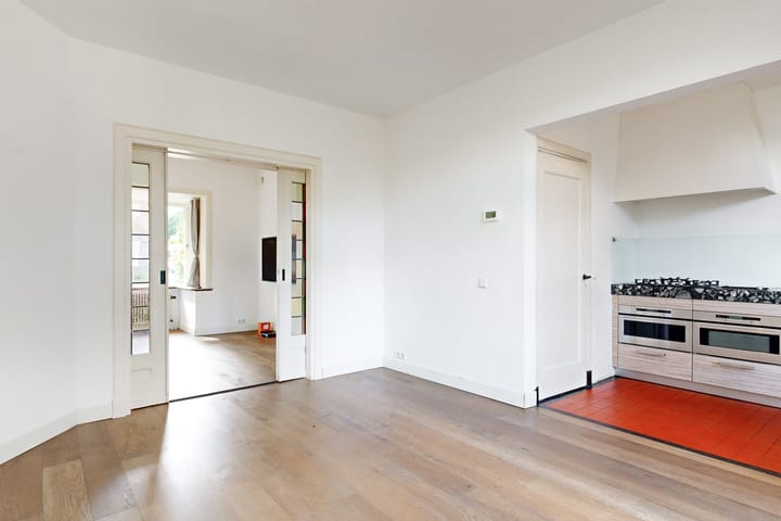 Photo 14 of Caumerbeeklaan 15