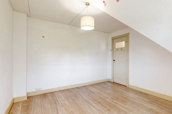 Photo 36 of Caumerbeeklaan 15