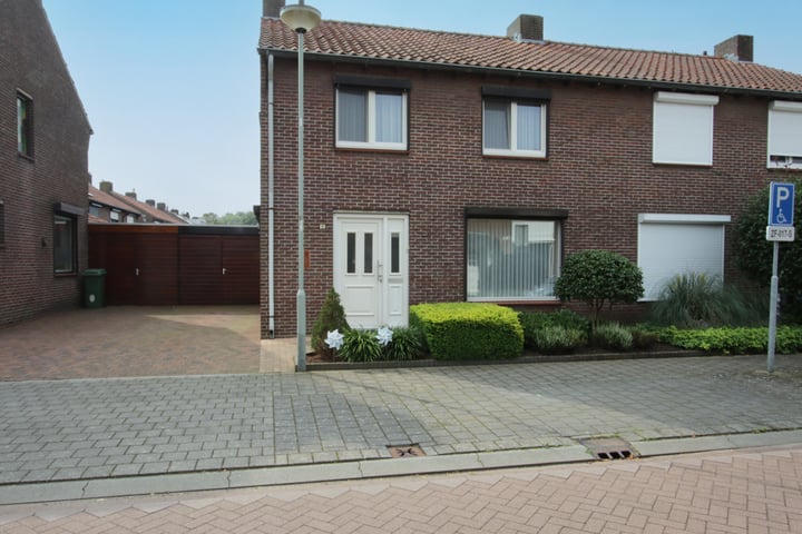 Bekijk foto 32 van Sint Jozefstraat 11