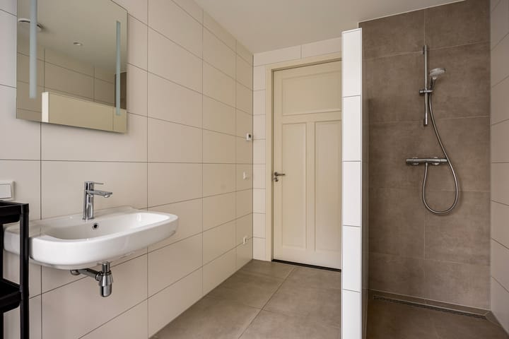 Photo 4 of Rijkesluisstraat 6-A