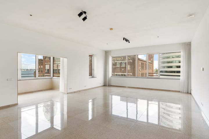 Photo 8 of Landverhuizersplein 7