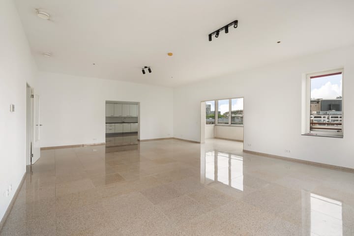 Photo 17 of Landverhuizersplein 7