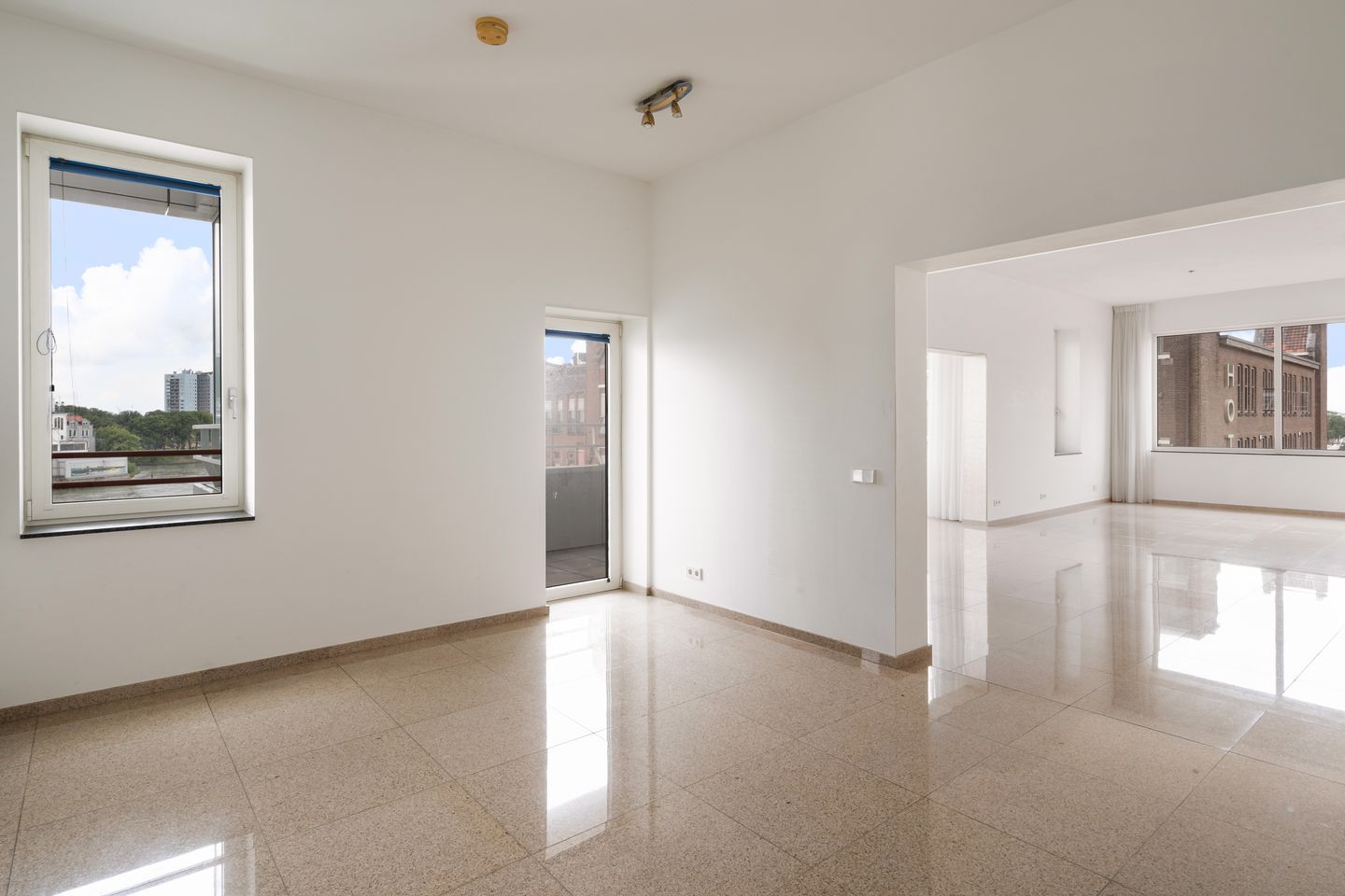 Foto 20 van Landverhuizersplein 7