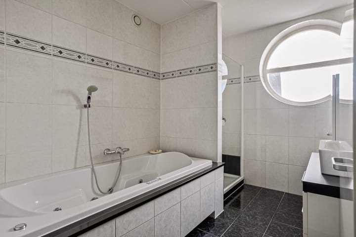 Foto 4 van Meester Broerensingel 88