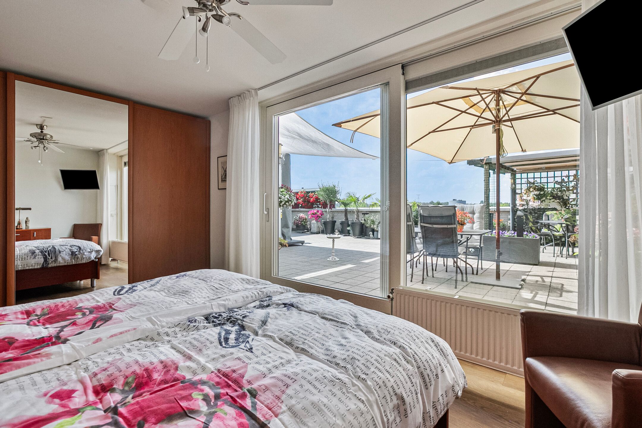 Foto 30 van Meester Broerensingel 88